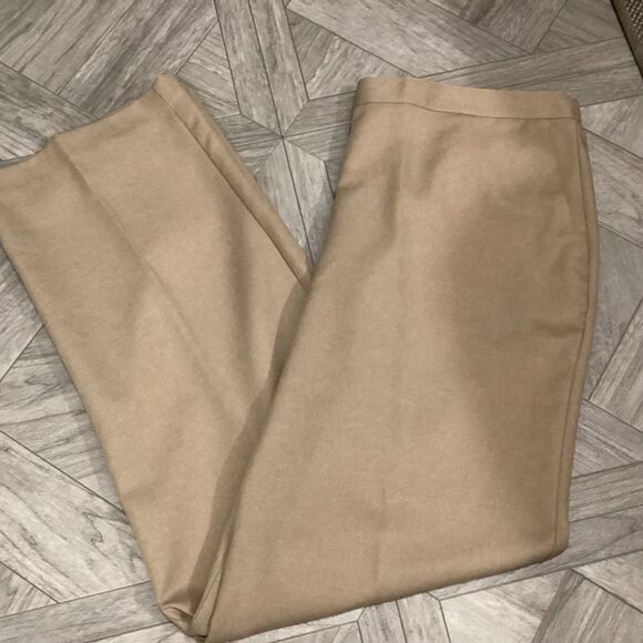 NWOT. Alfred Dunner Women’s Size 20 Tan Polyester Dress Slacks - Picture 2 of 10